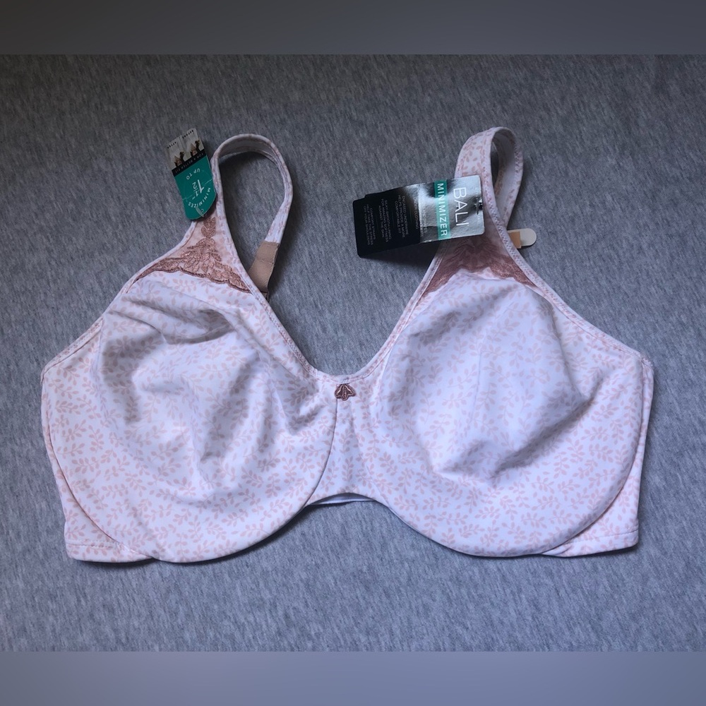 NWT! Bali Women's Passion For Comfort Minimizer Underwire Bra Size: 40DD